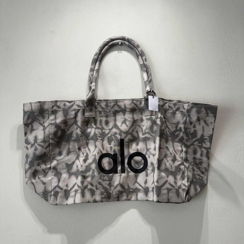 Alo Yoga Shopper Tote Grey Tiedye One Size New With Tags - Picture 3 of 5